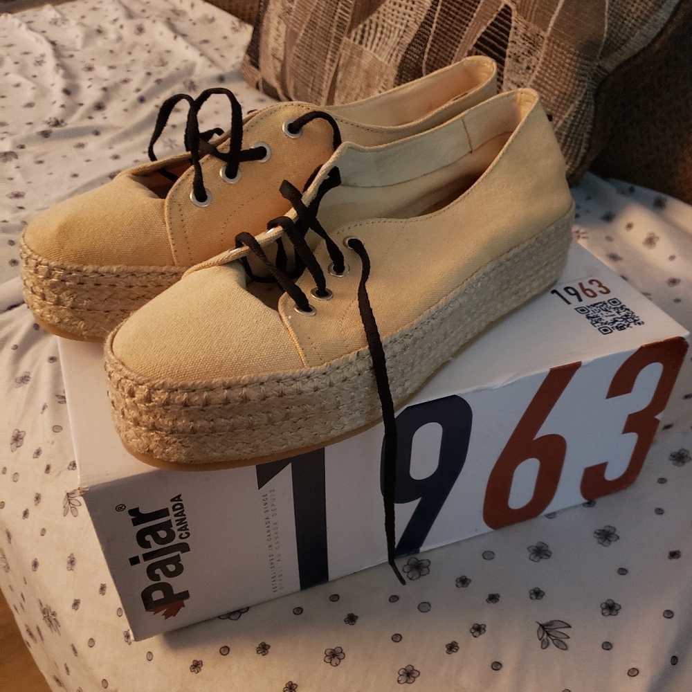 Pajar Canada 1963 Women's Genuine Leather Platform Sneakers Size 41